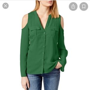 🎉NWT Emerald Cold Shoulder Top